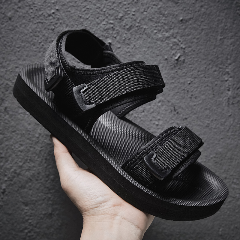 Velcro Strap Sandal - 넓은 발을 위한 조절 가능한 플랫
