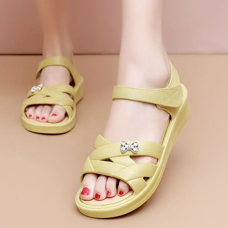 Velcro Strap Sandal - 중년 및 노년 여성 웨지 샌들