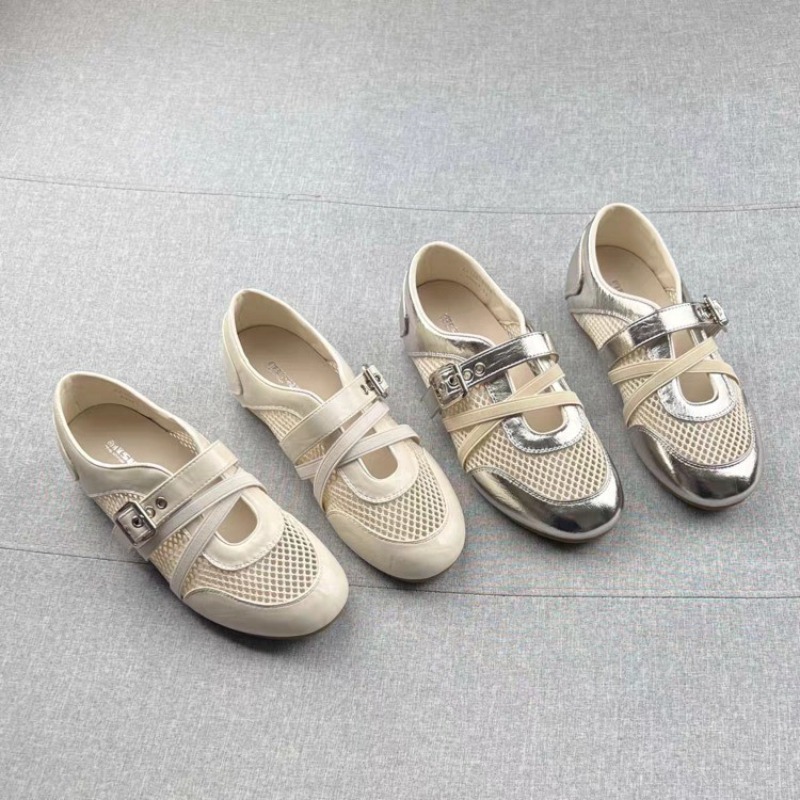 Casual Sneaker Low - 새로운 스플라이싱 우븐 홀로우 스니커즈 2026