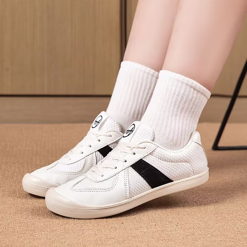 여성용 스포츠 신발 럭셔리 캐주얼 테니스 야외 워킹 러 - Casual Sneaker Low 리뷰 및 가격