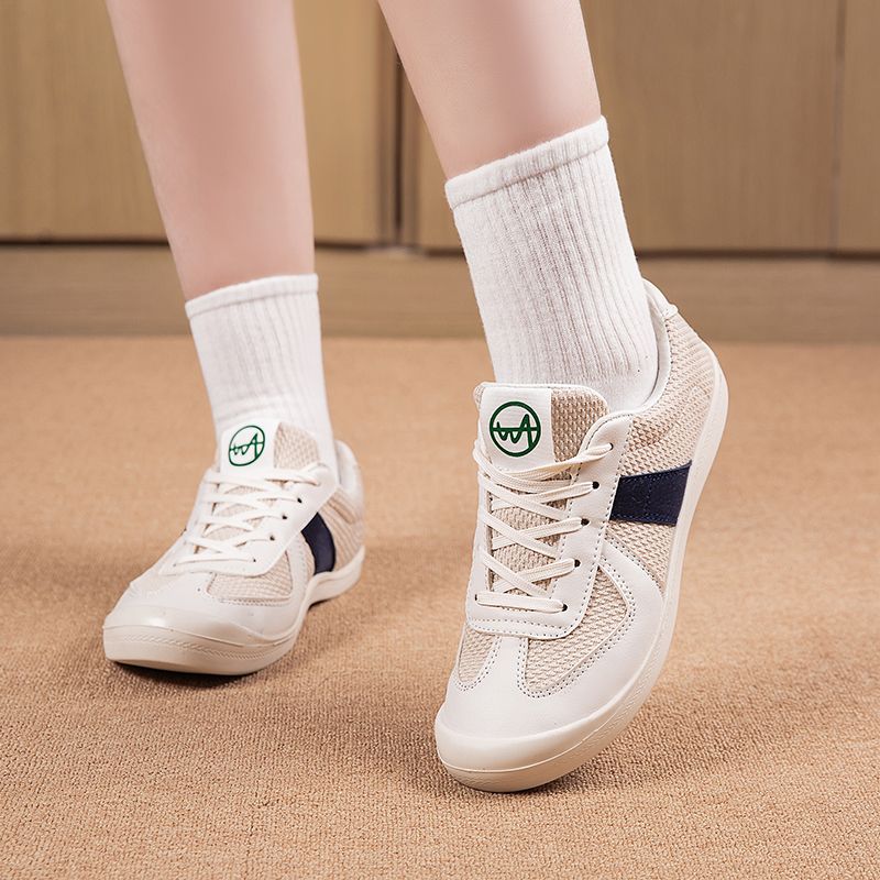 여성용 스포츠 신발 럭셔리 캐주얼 테니스 야외 워킹 러 - Casual Sneaker Low 리뷰 및 가격